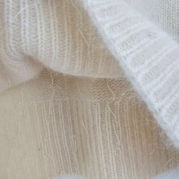 Lauren Ralph Lauren Womens Sz M Cream Turtleneck Sweater Vest Wool Angora Sequin - Picture 5 of 12